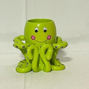 Cute Little Octopus Green Cup With A Face And Tentacles 5"